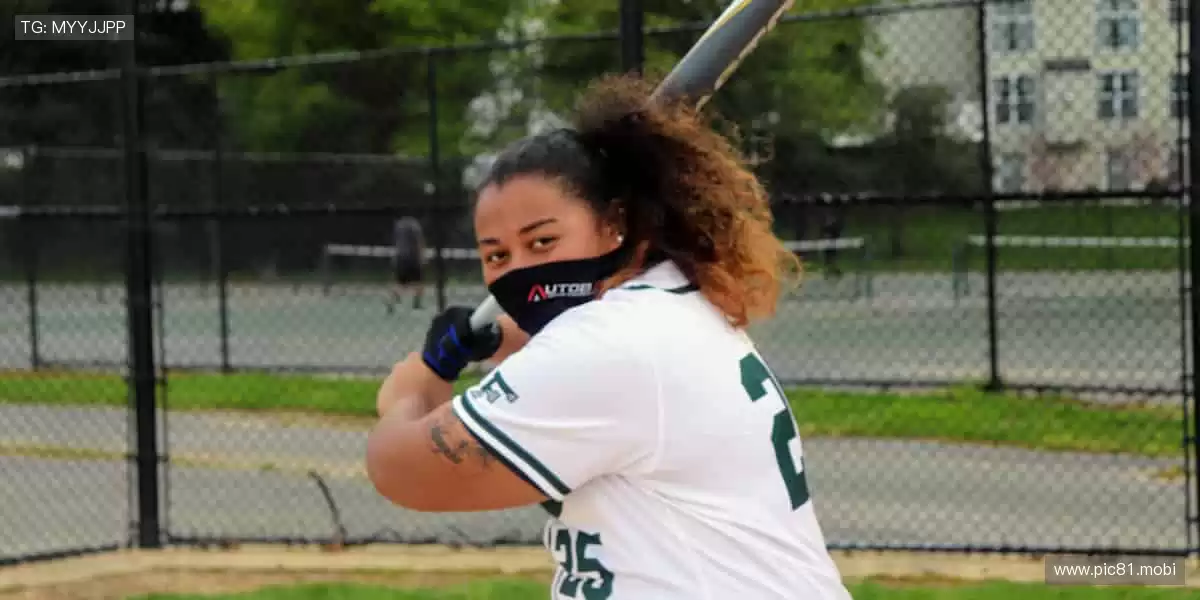 💬边看边聊,弹幕狂欢点燃观赛热情!🎉